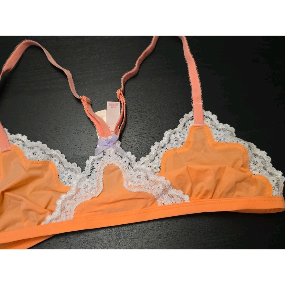 VICTORIA'S SECrET Medium BRALETTE LACE Orange Peach Front Close cute Comfy - Picture 8 of 9